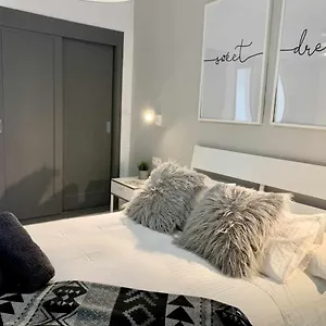  Apartment Holyhome 208