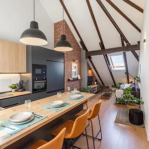https://suite-homes-penthouse-lazcano-5.hotelsinnerja.org